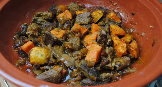 Tajine de canard aux abricots et patates douces